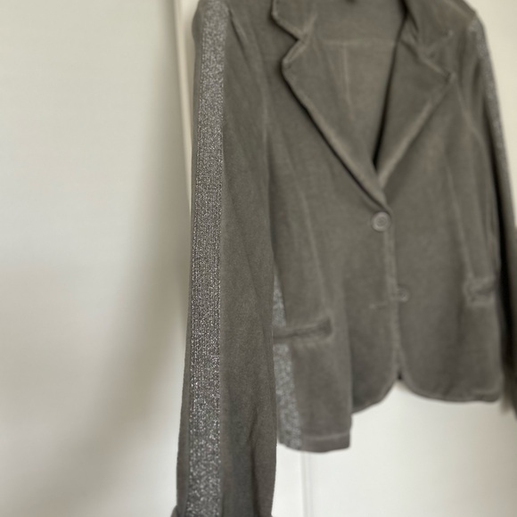 French Terry blazer with silver thread detailing. - Picture 4 of 4